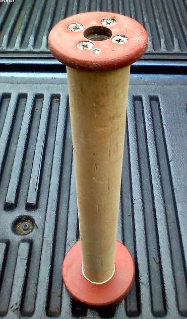 Bobbins, 12" traverse x 3.5" base x 2.25" top x 1/2" bore.